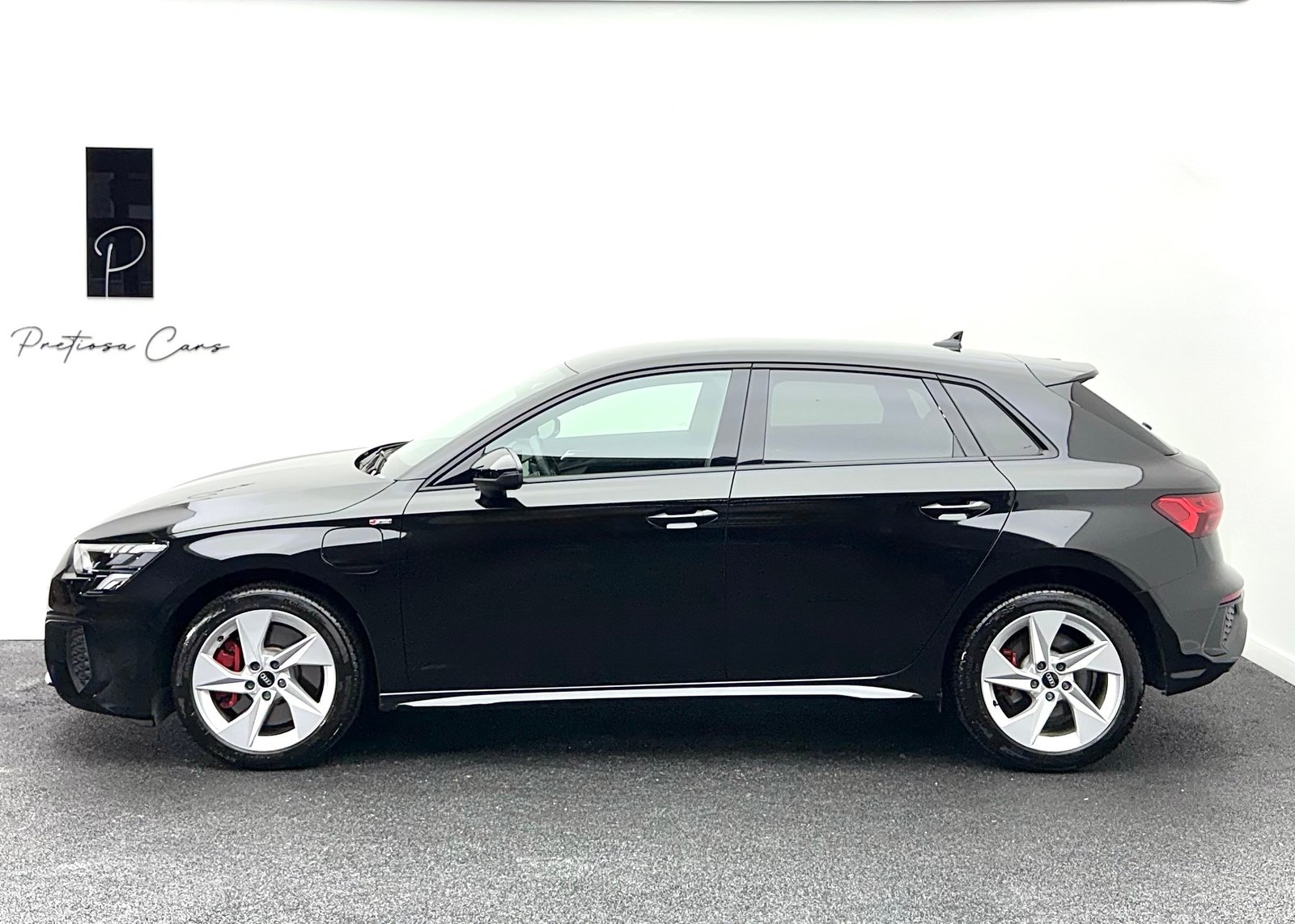 AUDI A3 Sportback 45 TFSI e S line S-tronic, Plug-in-Hybrid Petrol/Electric, Second hand / Used, Automatic - 4