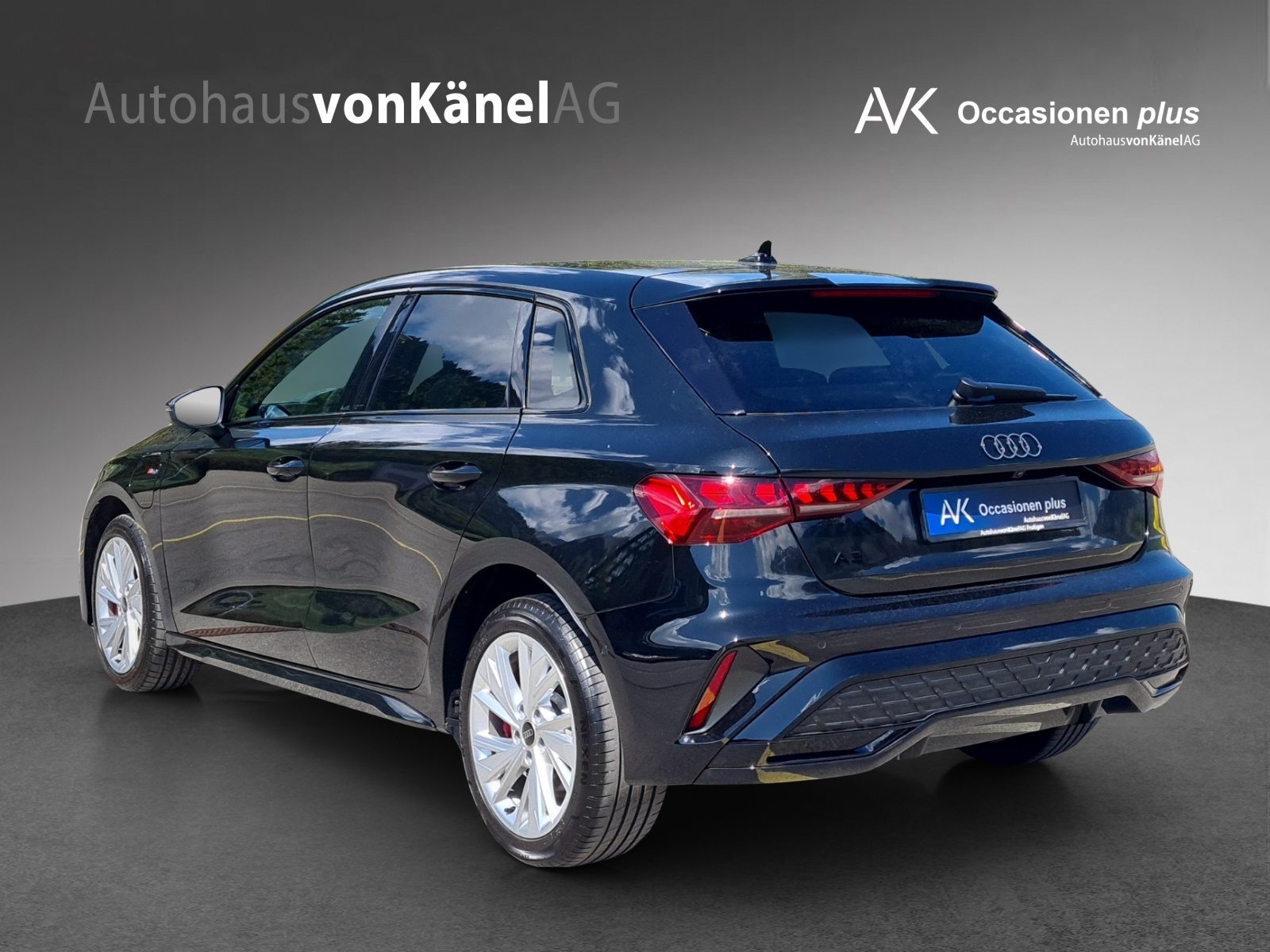 AUDI A3 Sportback 45 TFSI e S line, Full-Hybrid Petrol/Electric, Second hand / Used, Automatic - 3