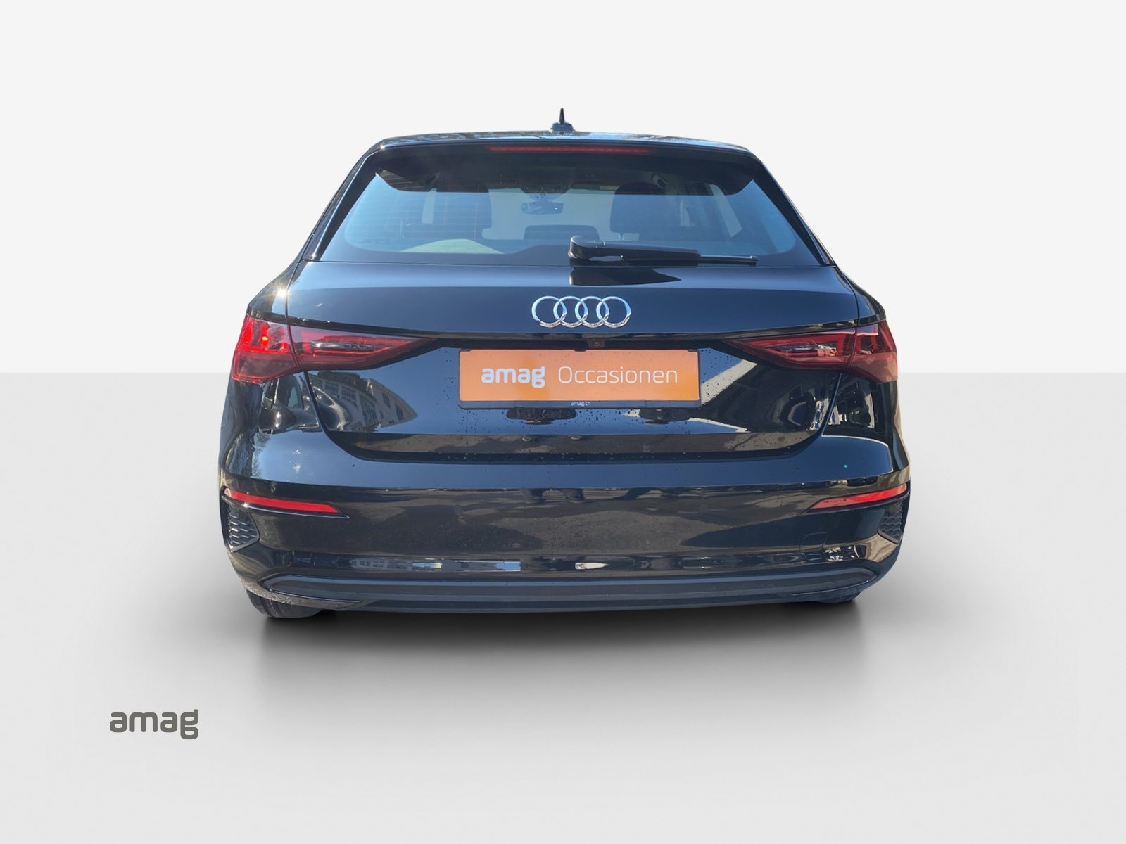AUDI A3 Sportback 35 TFSI Attraction, Petrol, Second hand / Used, Automatic - 4