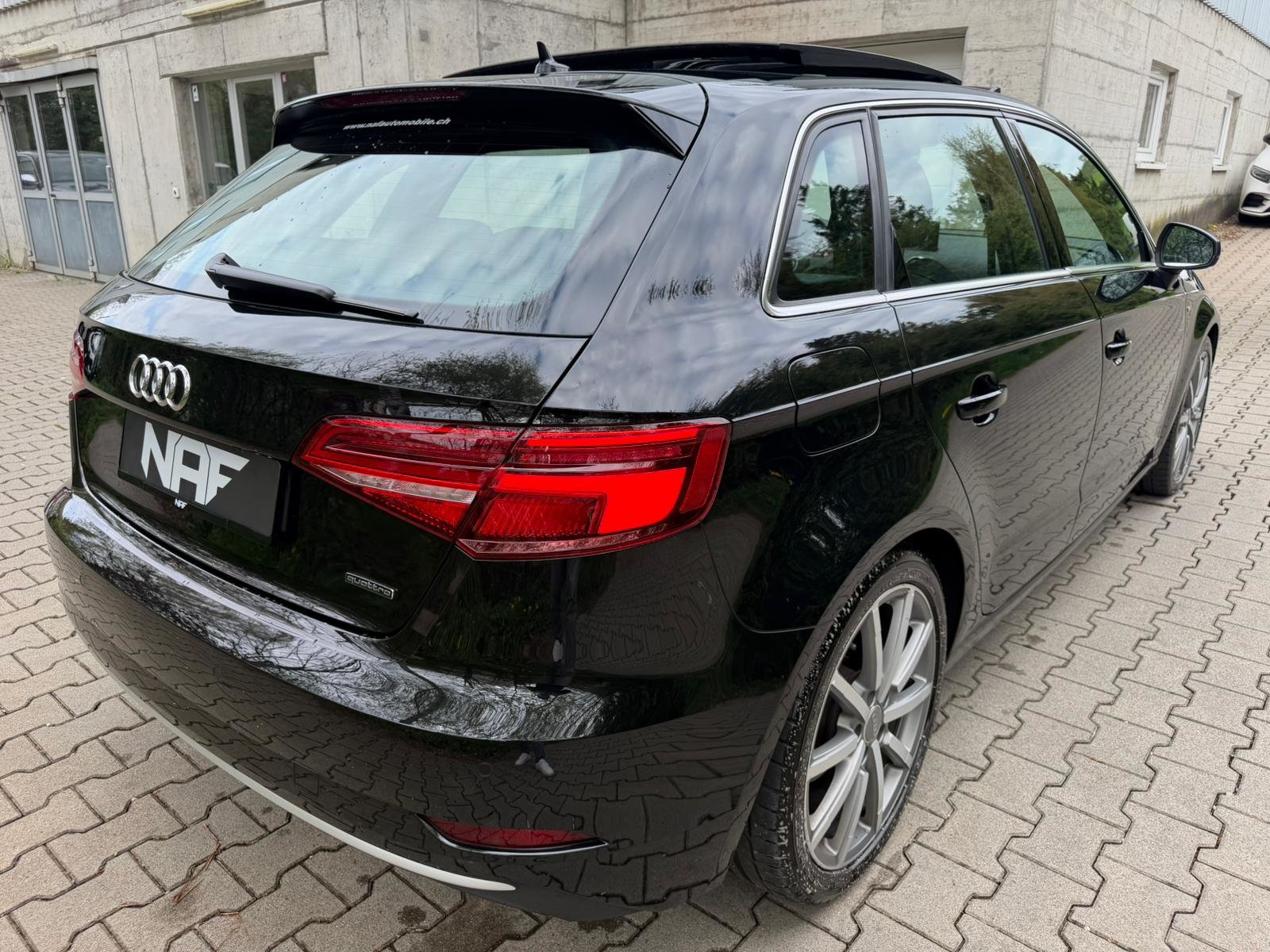 AUDI A3 Sportback 40 TFSI Sport quattro S-tronic, Petrol, Second hand / Used, Automatic - 5