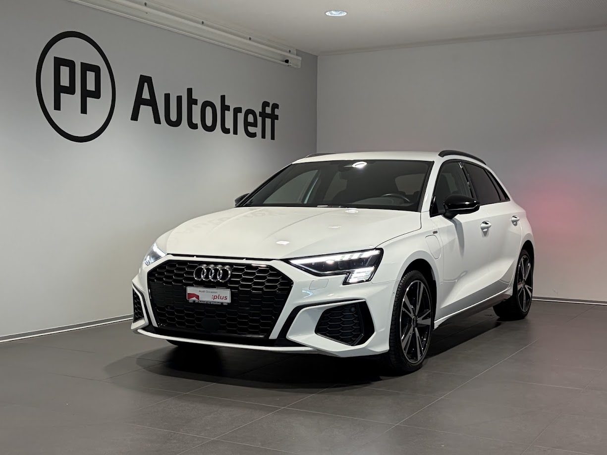 AUDI A3 Sportback 40 TFSI e S line, Hybride Intégral Essence/Électricité, Occasion / Utilisé, Automatique - 2