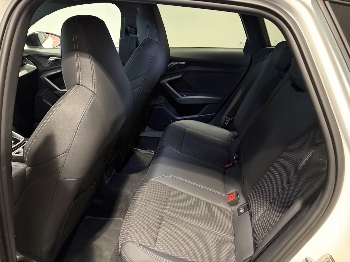 AUDI A3 Sportback 40 TFSI e S line, Hybride Intégral Essence/Électricité, Occasion / Utilisé, Automatique - 4