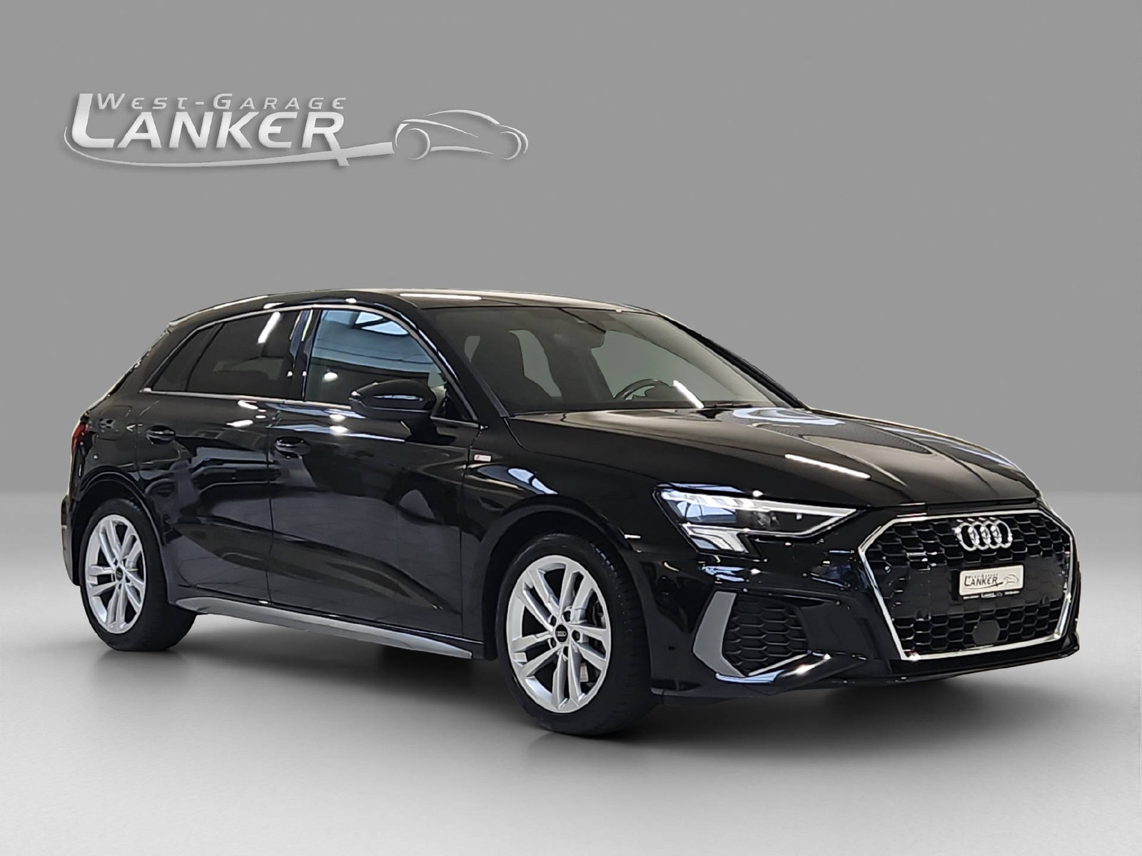 AUDI A3 Sportback 2.0 40 TFSI S Line quattro S-Tronic, Petrol, Second hand / Used, Automatic - 2