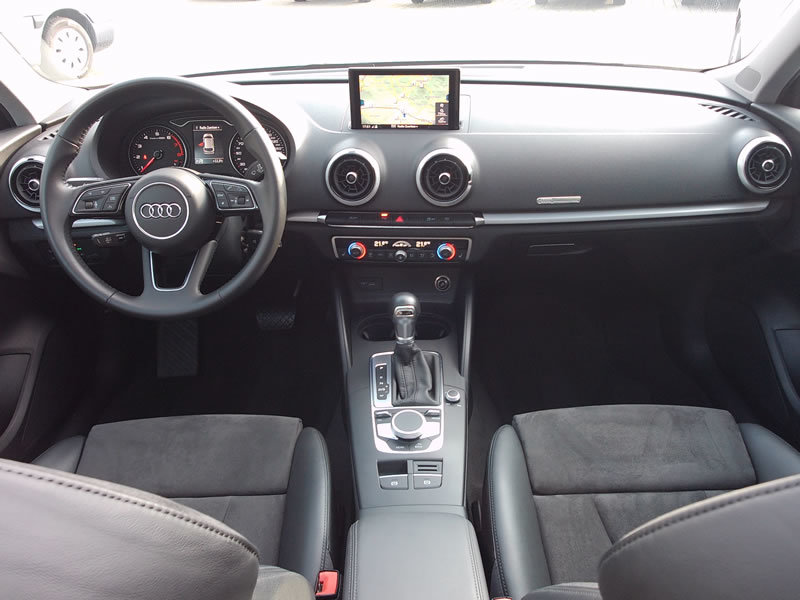 AUDI A3 Sportback 35 TFSI Sport S-tronic, Essence, Occasion / Utilisé, Automatique - 3