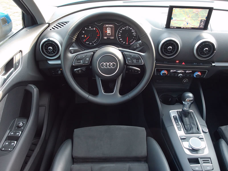 AUDI A3 Sportback 35 TFSI Sport S-tronic, Essence, Occasion / Utilisé, Automatique - 6