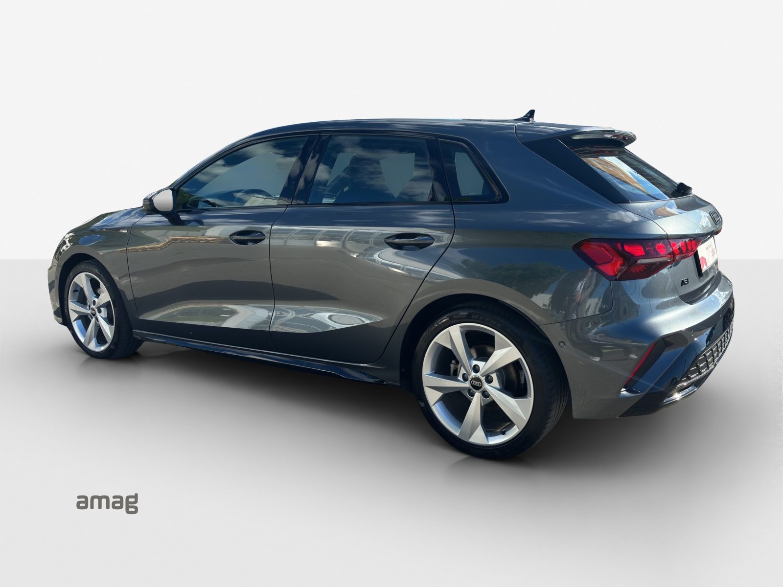 AUDI A3 Sportback TFSI 110 kW S line, Essence, Occasion / Utilisé, Automatique - 3
