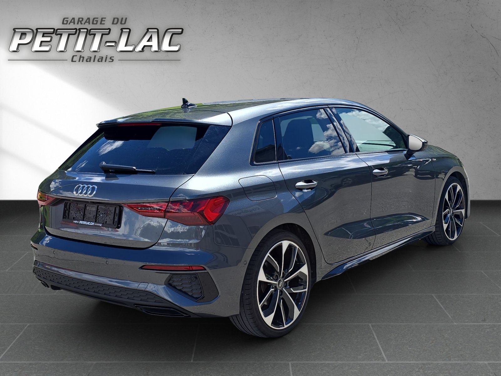 AUDI A3 Sportback 35 TFSI S line Attraction S-tronic, Mild-Hybrid Petrol/Electric, Second hand / Used, Automatic - 4