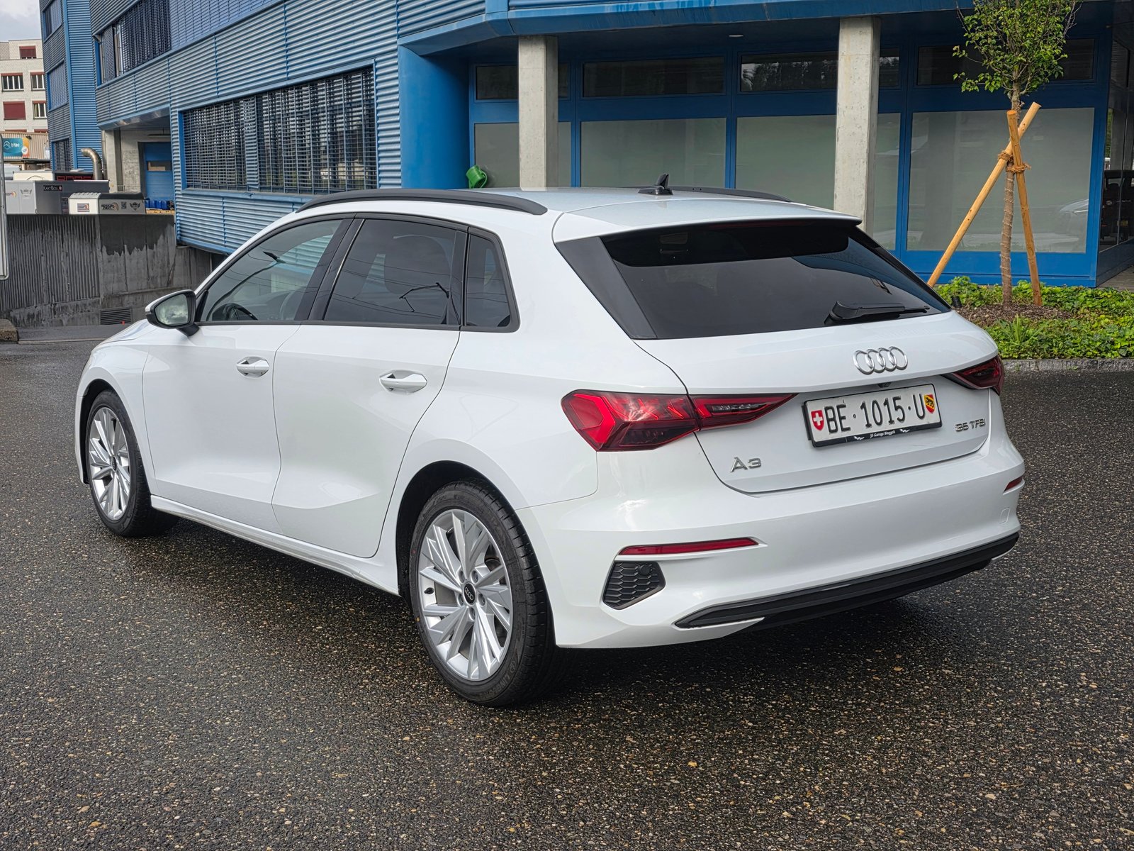 AUDI A3 Sportback 35 TFSI Attraction S-tronic, Mild-Hybrid Petrol/Electric, Second hand / Used, Automatic - 2