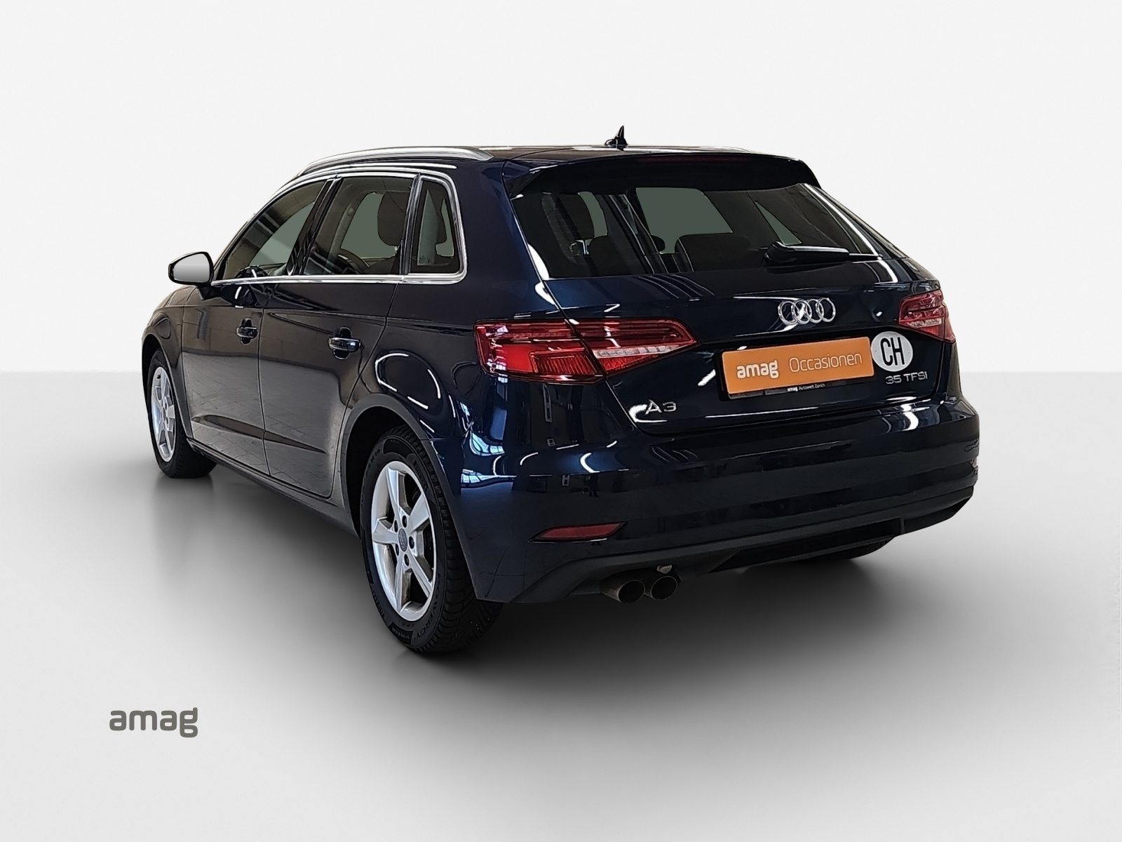 AUDI A3 Sportback 35 TFSI Attraction, Benzin, Occasion / Gebraucht, Automatik - 3