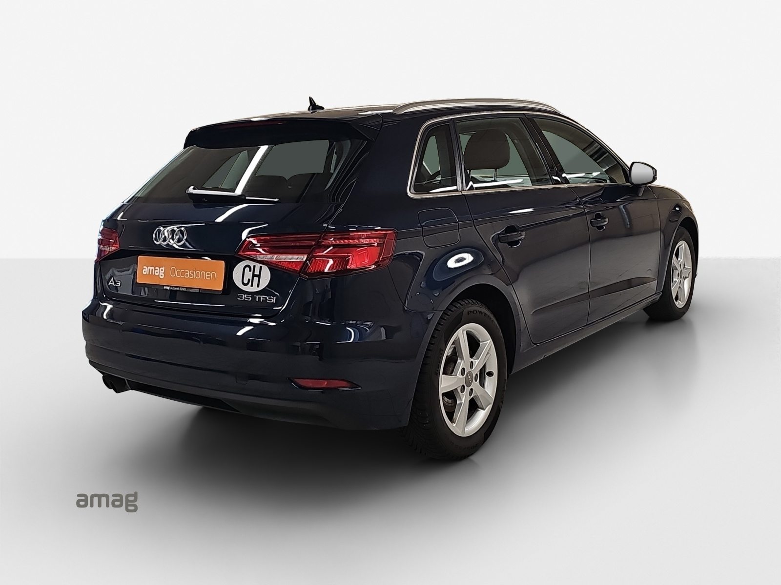 AUDI A3 Sportback 35 TFSI Attraction, Benzin, Occasion / Gebraucht, Automatik - 5