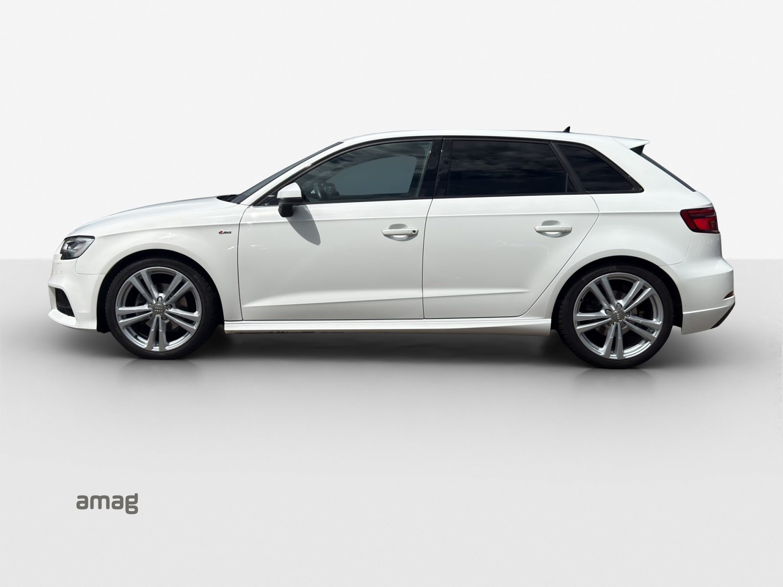 AUDI A3 Sportback 35 TFSI sport Attraction, Essence, Occasion / Utilisé, Automatique - 2