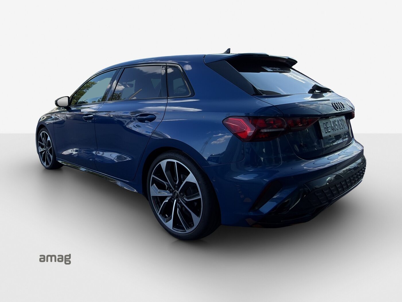 AUDI A3 Sportback TFSI 110 kW S line Attraction, Benzin, Occasion / Gebraucht, Automatik - 3