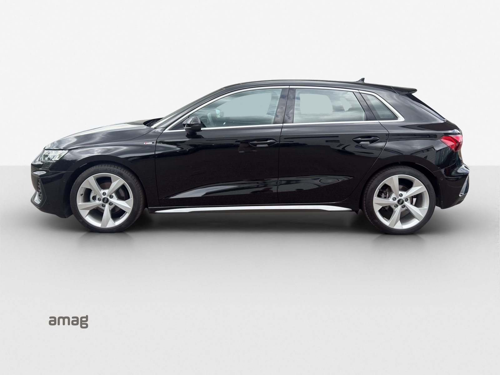 AUDI A3 allstreet 35 TFSI, Benzin, Occasion / Gebraucht, Automatik - 2