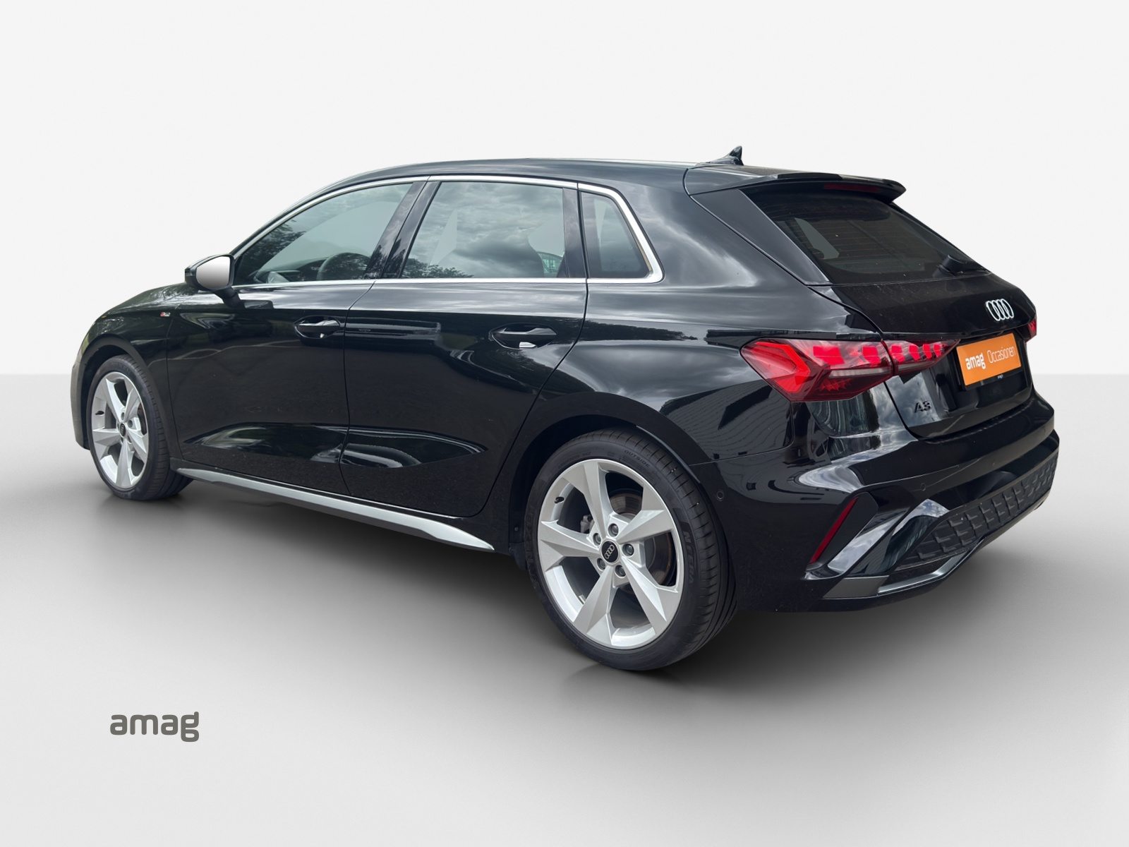 AUDI A3 allstreet 35 TFSI, Benzin, Occasion / Gebraucht, Automatik - 3