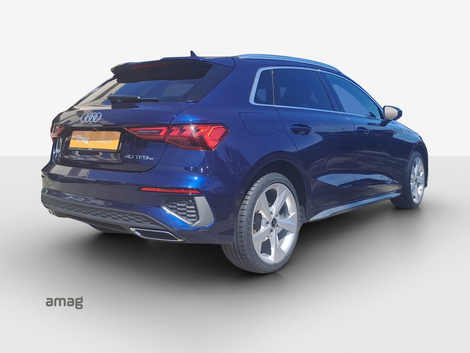 AUDI A3 Sportback 40 TFSI e S line, Full-Hybrid Petrol/Electric, Second hand / Used, Automatic - 6