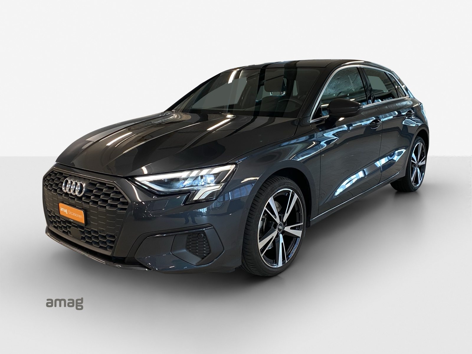 AUDI A3 Sportback 35 TFSI Attraction, Benzin, Occasion / Gebraucht, Automatik