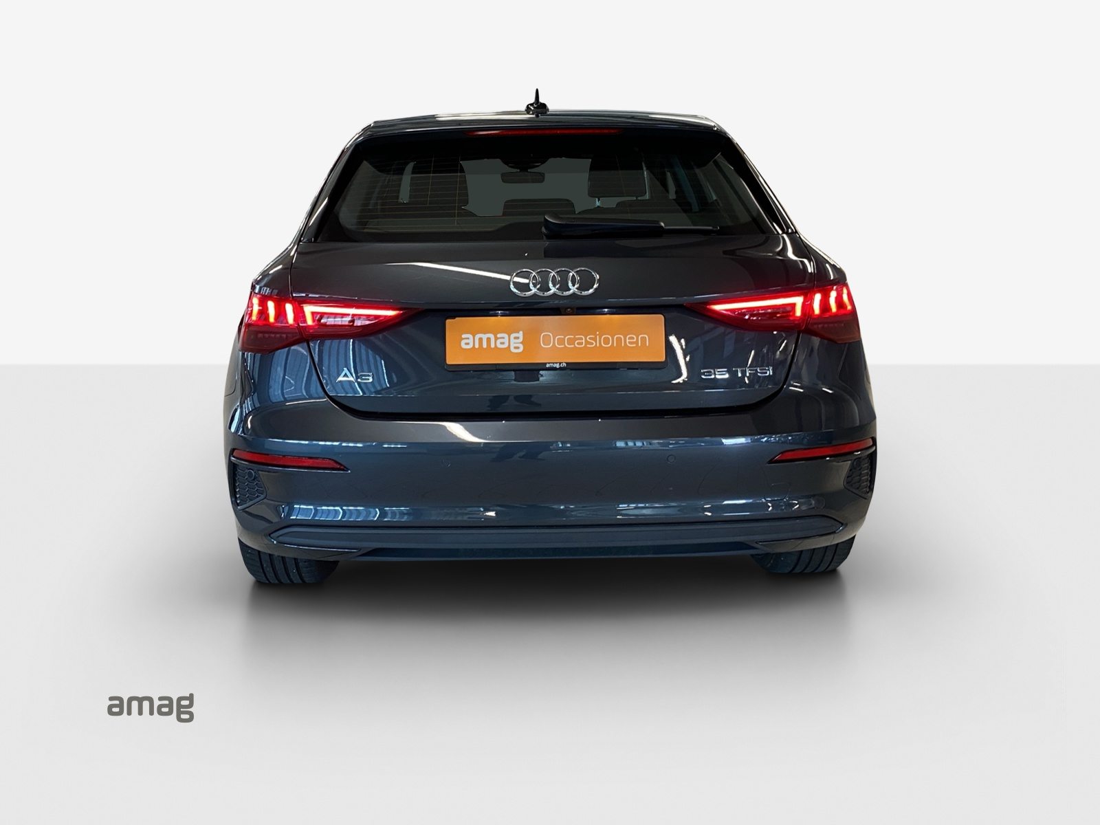 AUDI A3 Sportback 35 TFSI Attraction, Benzin, Occasion / Gebraucht, Automatik - 4