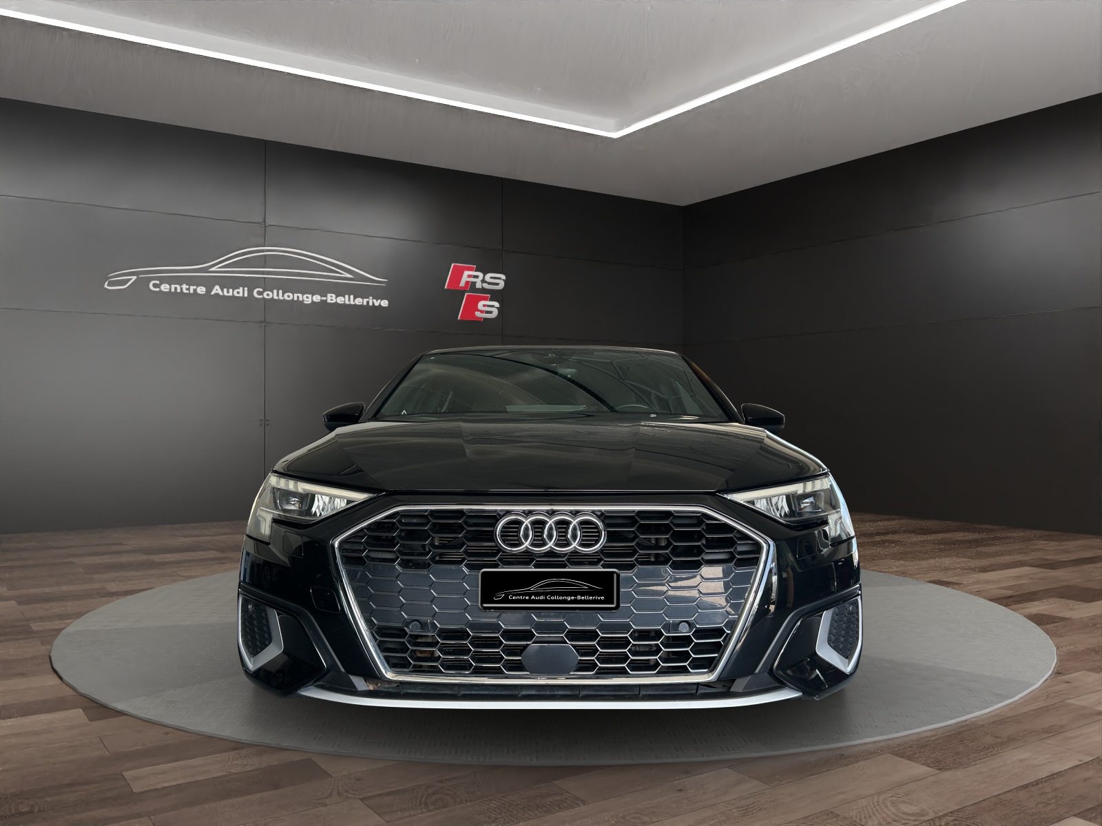 AUDI A3 Sportback 35 TFSI advanced Attraction, Petrol, Second hand / Used, Automatic - 2