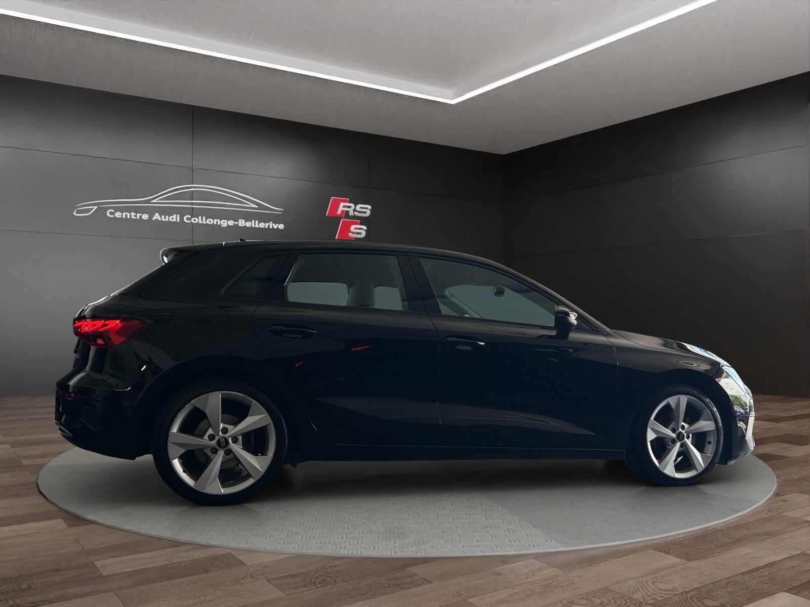 AUDI A3 Sportback 35 TFSI advanced Attraction, Petrol, Second hand / Used, Automatic - 7