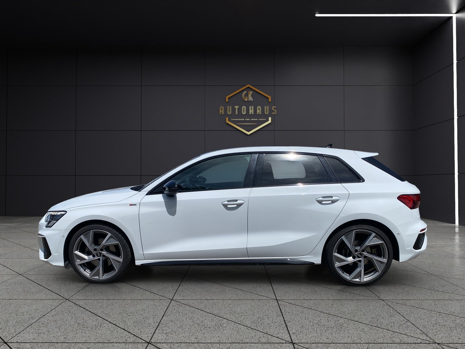 AUDI A3 Sportback 35 TFSI S line S-tronic, Hybride Léger Essence/Électricité, Occasion / Utilisé, Automatique - 2