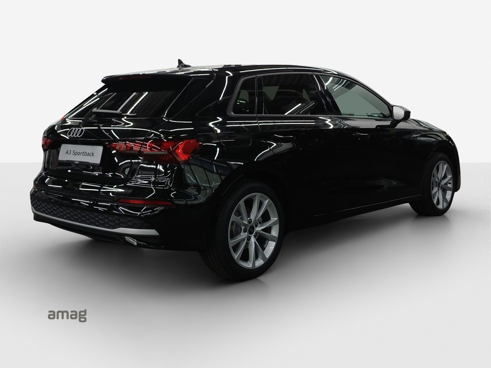 AUDI A3 Sportback TFSI 110 kW Attraction, Benzina, Occasioni / Usate, Automatico - 4