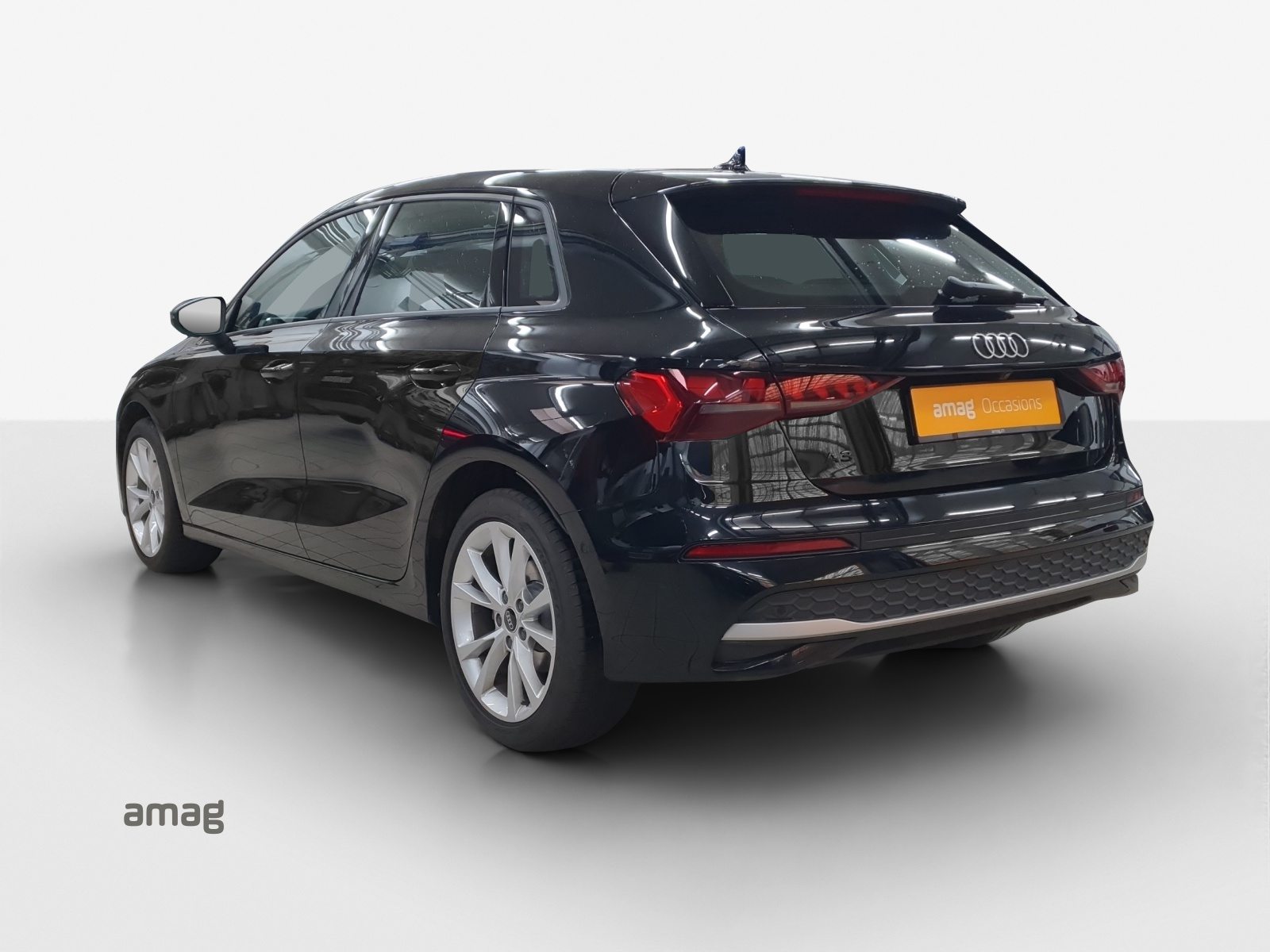 AUDI A3 Sportback TFSI 110 kW Attraction, Benzin, Occasion / Gebraucht, Automatik - 3