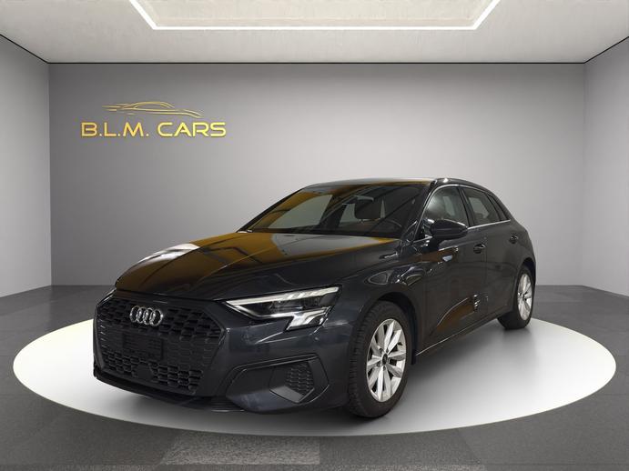AUDI A3 Sportback 35 TFSI S-tronic, Mild-Hybrid Petrol/Electric, Second hand / Used, Automatic