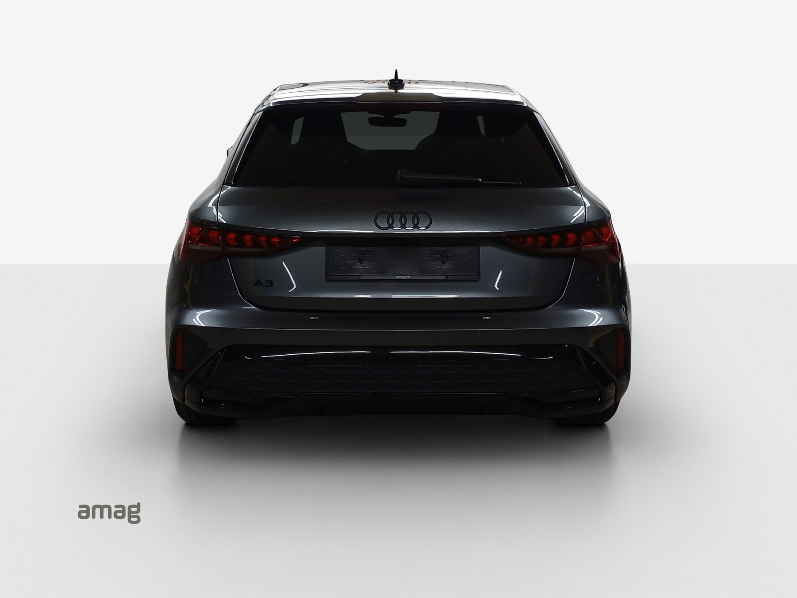 AUDI A3 Sportback TFSI 110 kW S line, Benzin, Occasion / Gebraucht, Automatik - 4