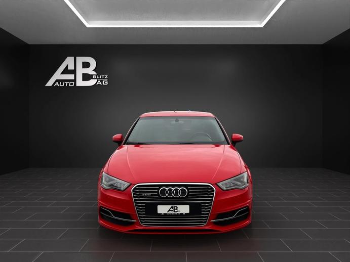 AUDI A3 Sportback 1.4 e-tron Ambition S-tronic, Plug-in-Hybrid Petrol/Electric, Second hand / Used, Automatic