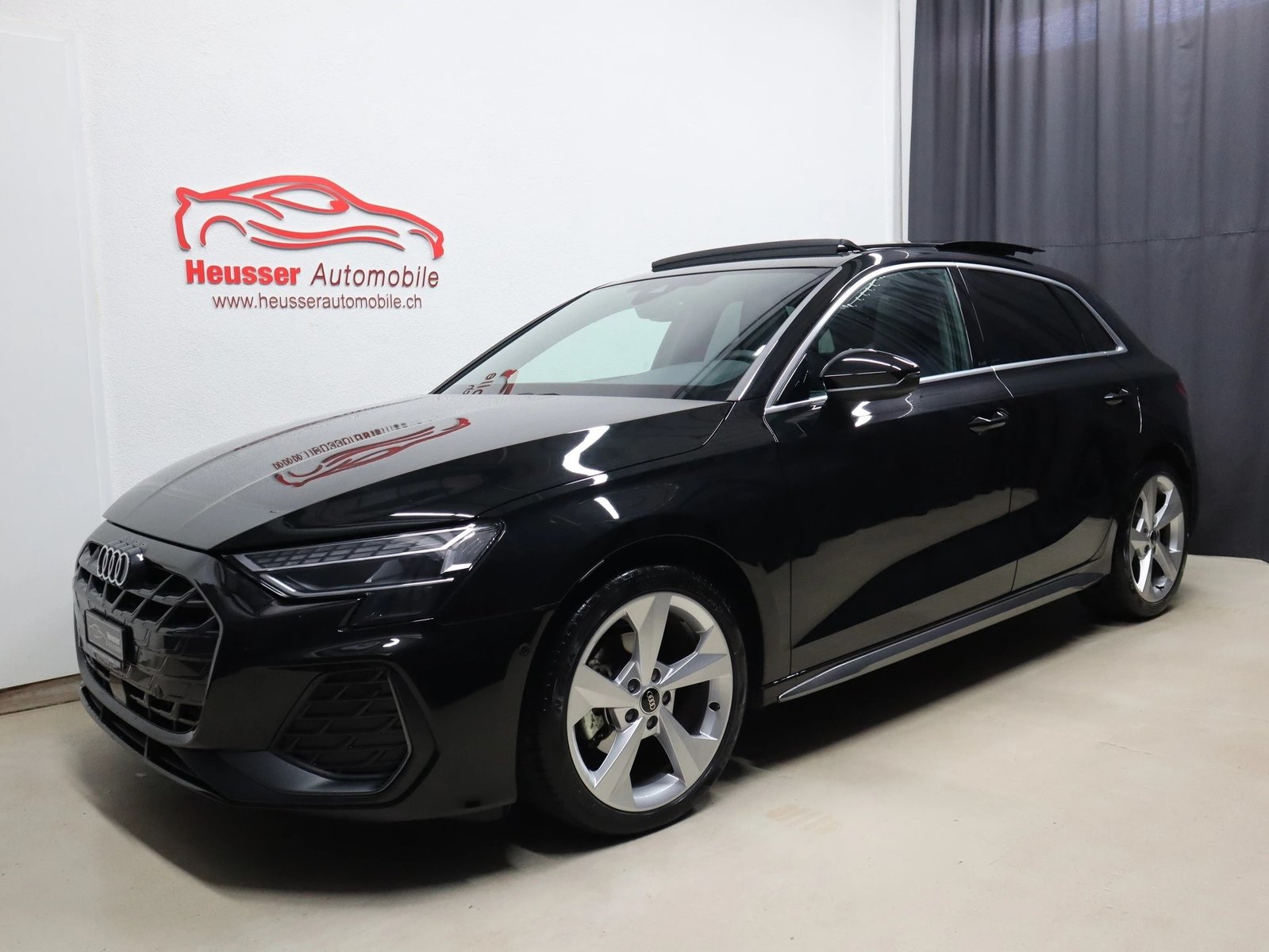 AUDI A3 Sportback 35 TFSI S Line S-tronic - Panorama - Matri, Mild-Hybrid Petrol/Electric, Second hand / Used, Automatic - 2