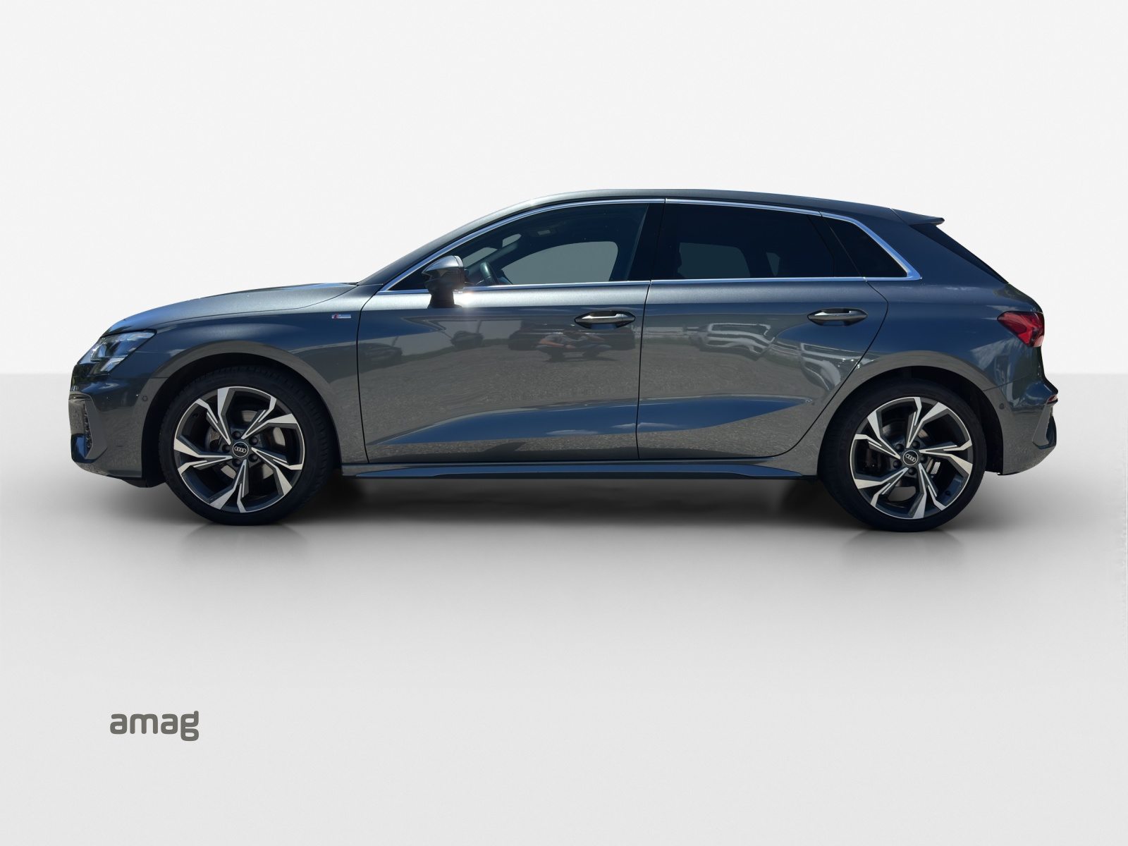 AUDI A3 Sportback 35 TFSI S line Attraction, Essence, Occasion / Utilisé, Automatique - 2