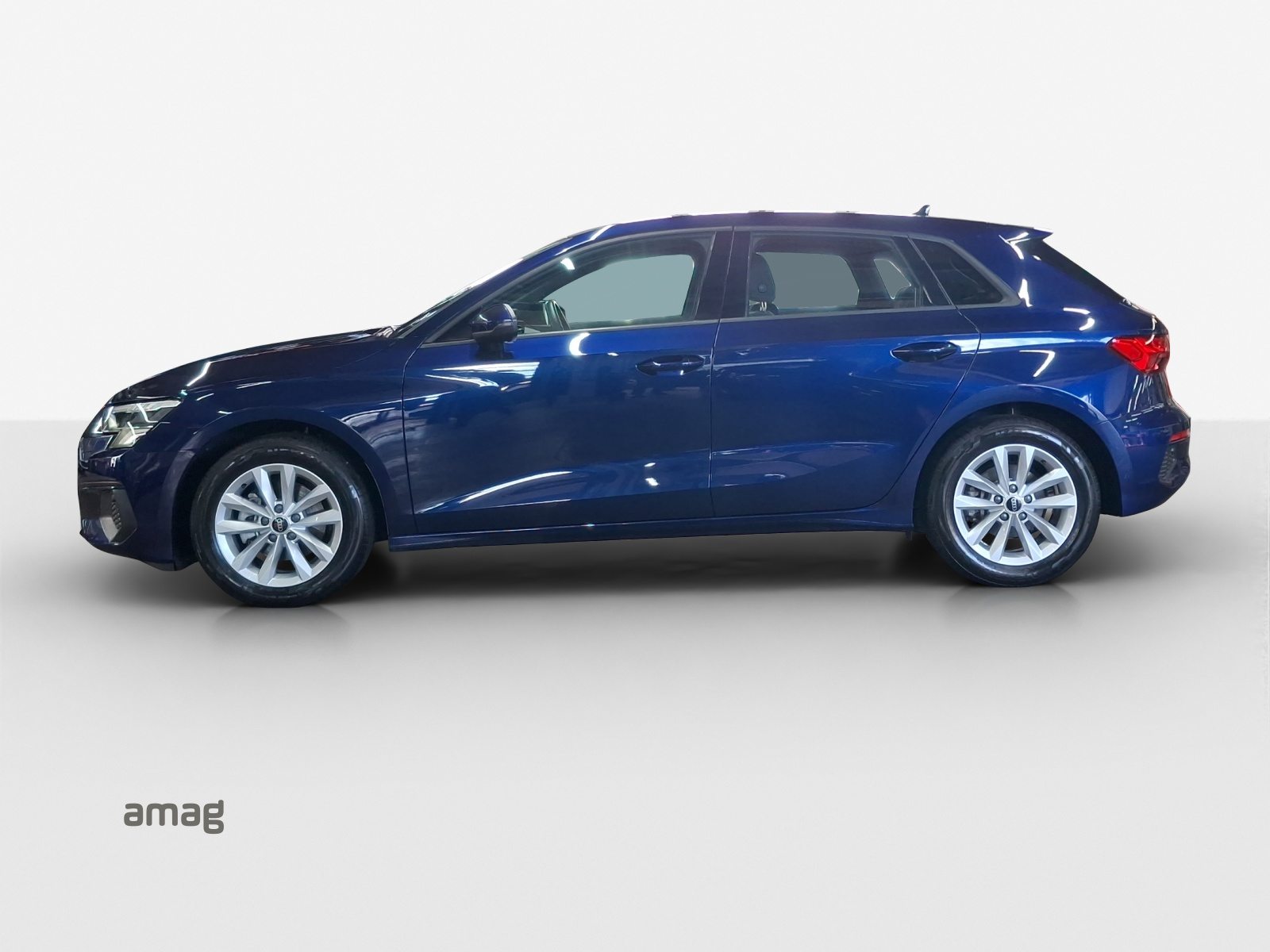 AUDI A3 Sportback 35 TFSI Attraction, Essence, Occasion / Utilisé, Automatique - 2