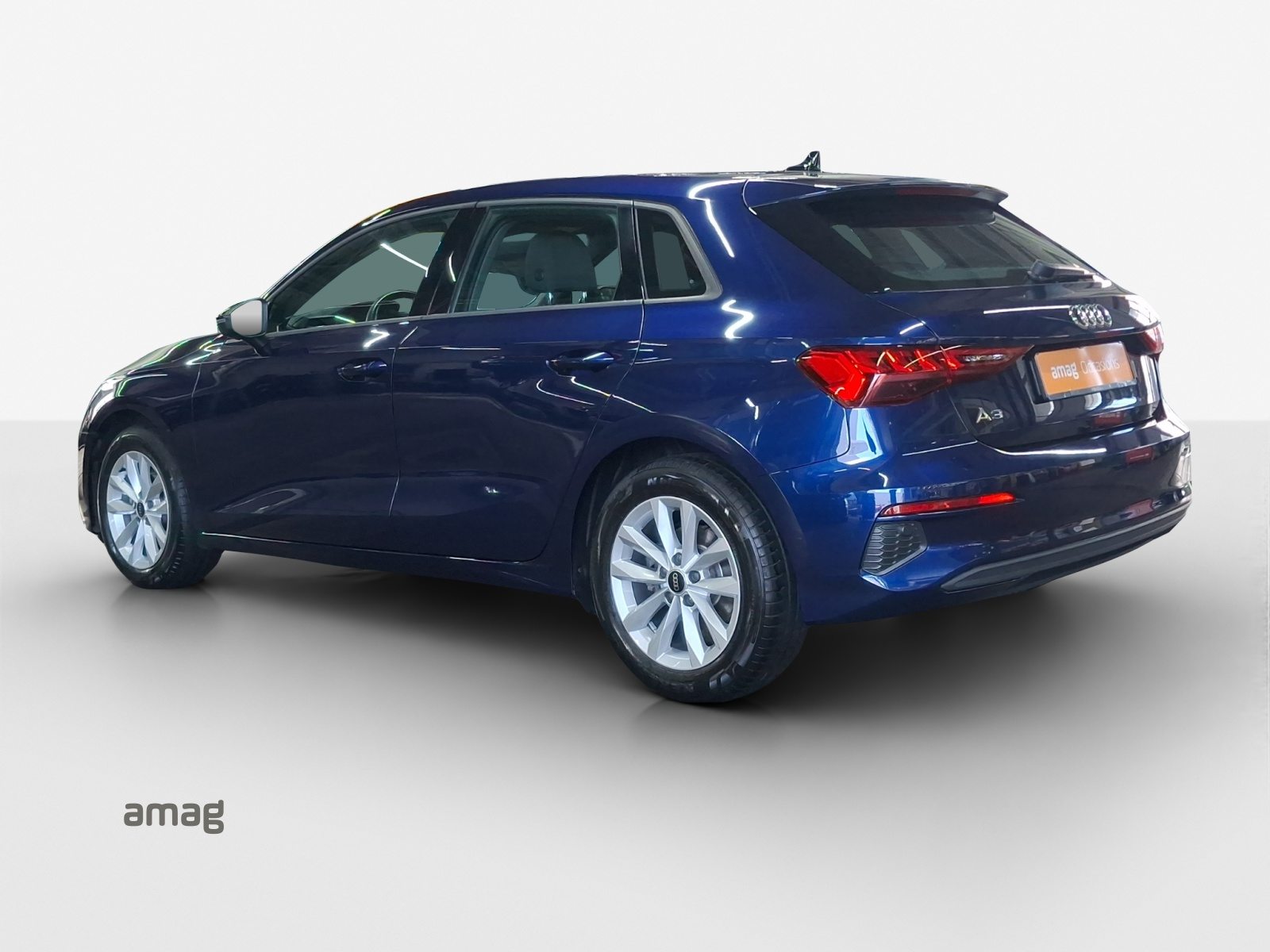 AUDI A3 Sportback 35 TFSI Attraction, Essence, Occasion / Utilisé, Automatique - 3