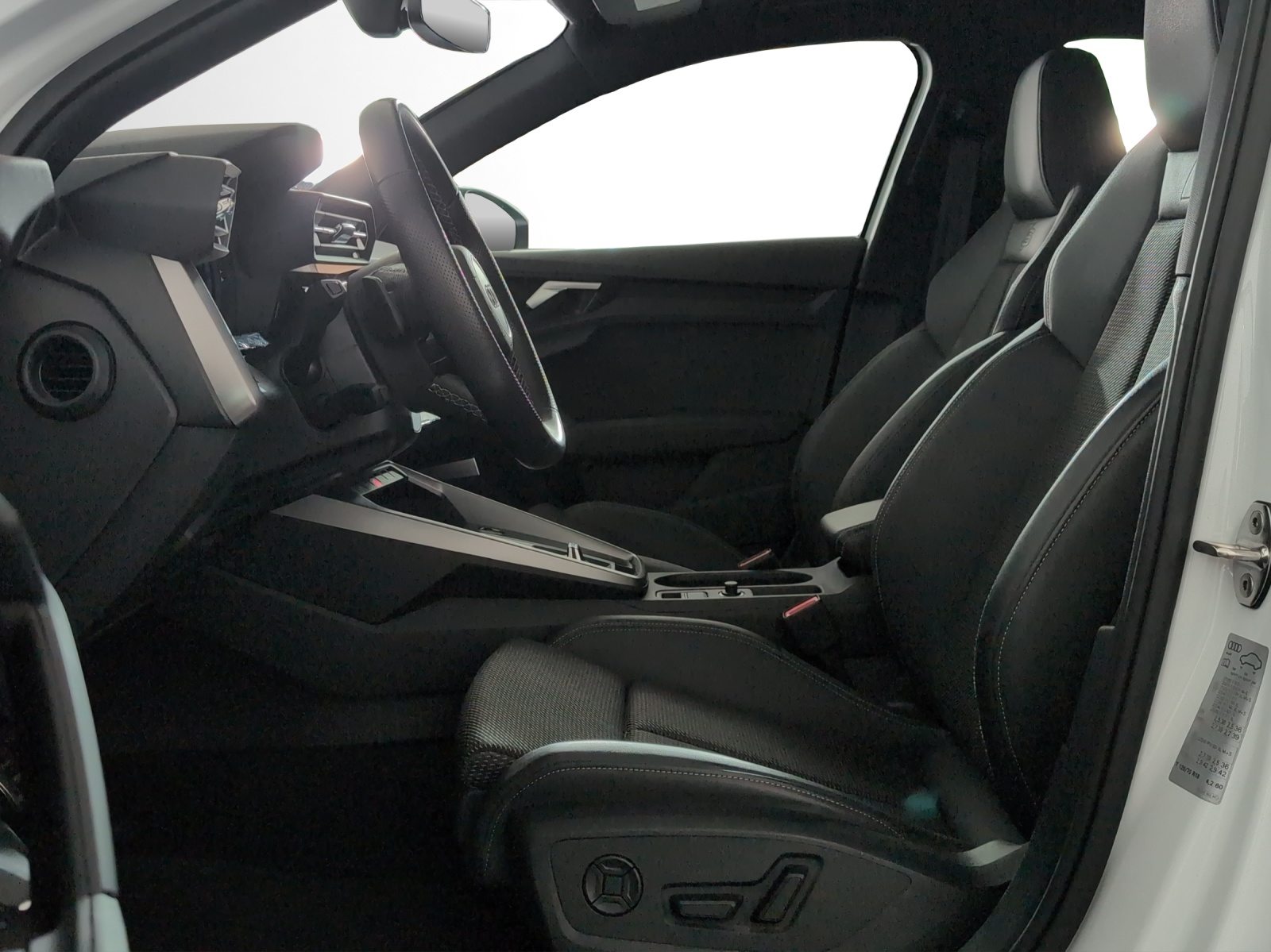 AUDI A3 Sportback 35 TFSI S line, Petrol, Second hand / Used, Automatic - 6