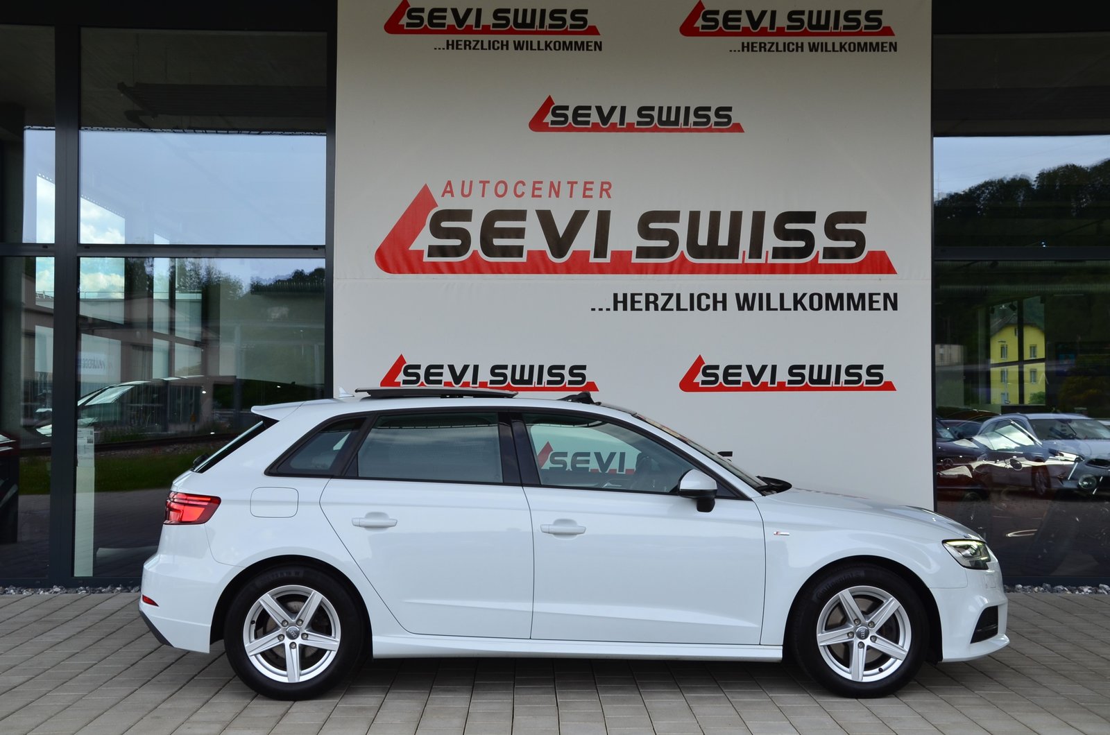 AUDI A3 Sportback 2.0 TFSI quattro S-tronic*S-Line*Frisch ab, Benzin, Occasion / Gebraucht, Automatik - 4