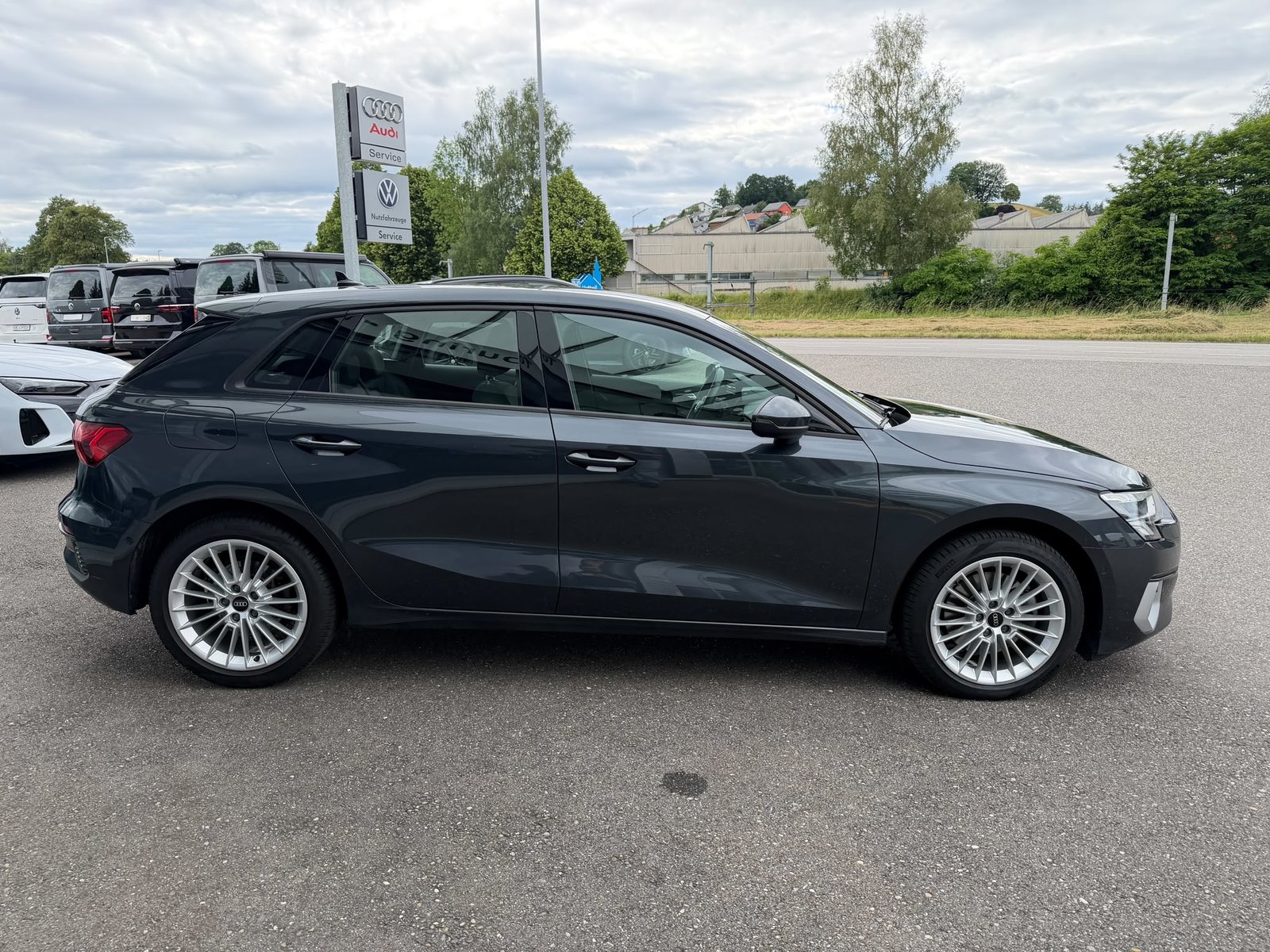 AUDI A3 Sportback 35 TFSI advanced S-tronic, Mild-Hybrid Benzin/Elektro, Occasion / Gebraucht, Automatik - 6