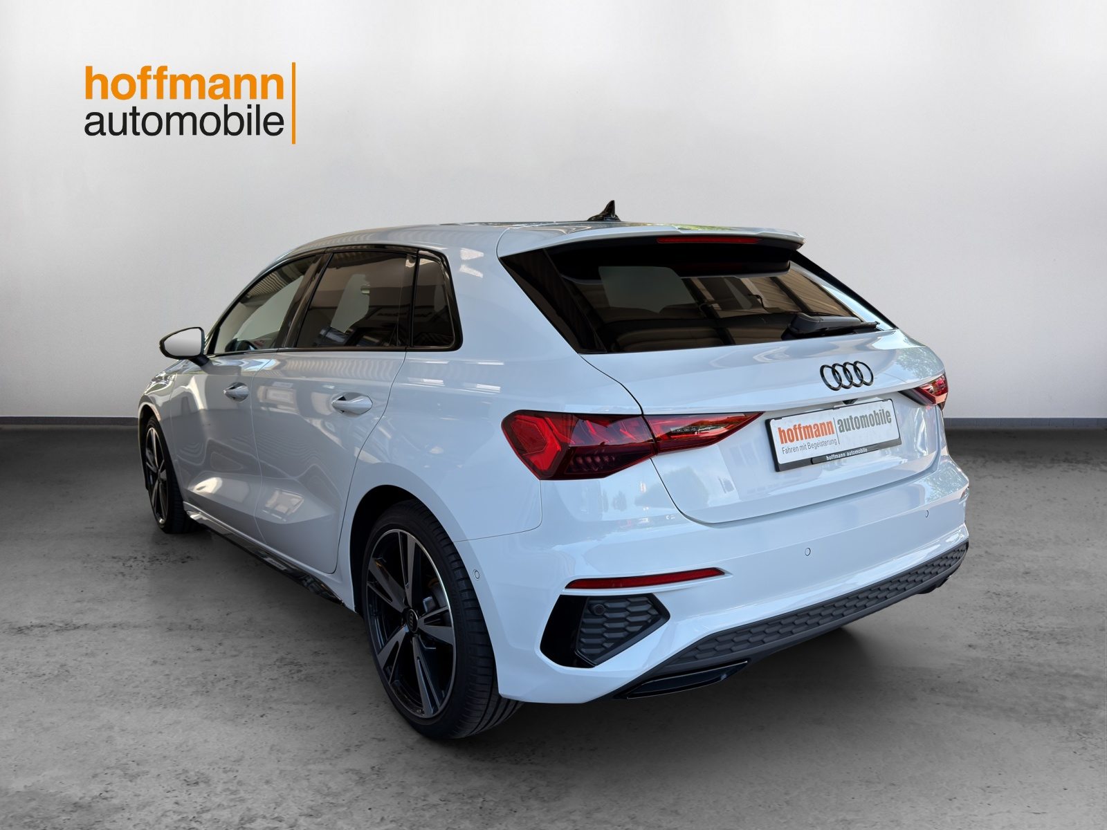 AUDI A3 Sportback 35 TFSI S line Attraction, Benzin, Occasion / Gebraucht, Automatik - 6