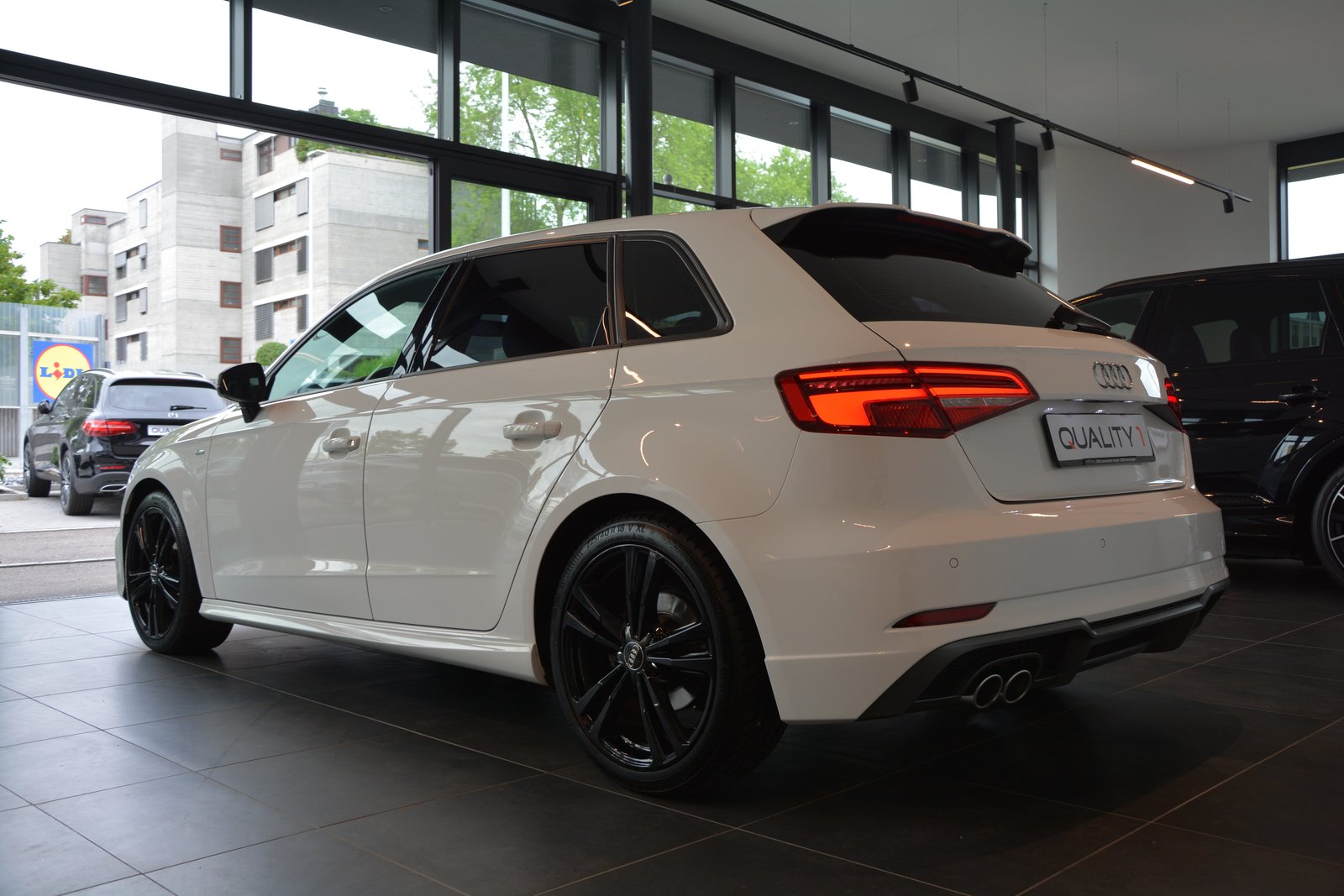 AUDI A3 Sportback 2.0 TDI Sport S-tronic S-Line, Diesel, Second hand / Used, Automatic - 4