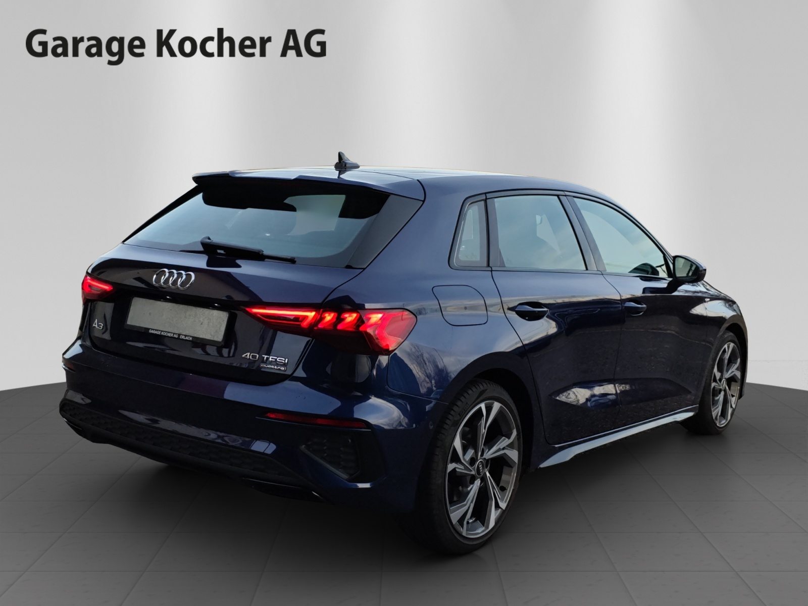 AUDI A3 Sportback 40 TFSI S line, Petrol, Second hand / Used, Automatic - 6