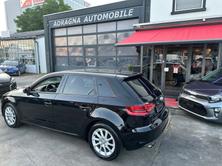 AUDI A3 Sportback 1.8 TFSI Ambiente quattro S-tronic, Petrol, Second hand / Used, Automatic - 7