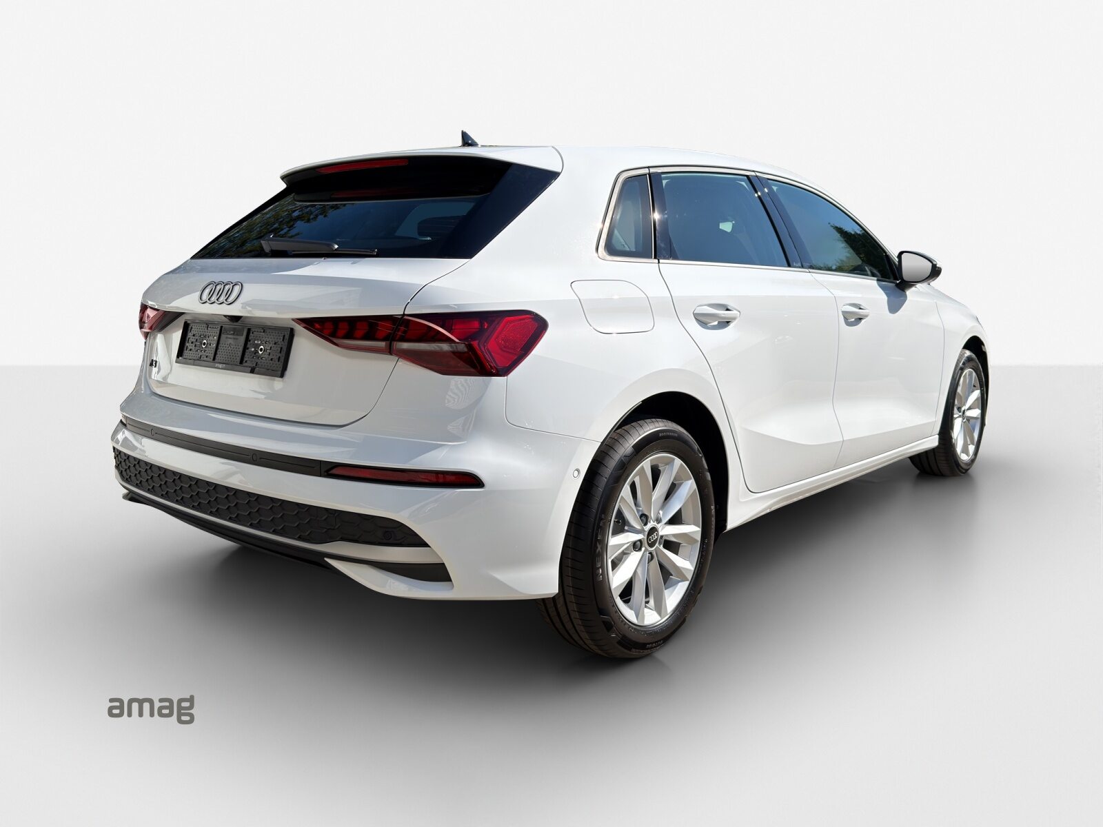 AUDI A3 Sportback TFSI 110 kW Attraction, Essence, Occasion / Utilisé, Automatique - 5