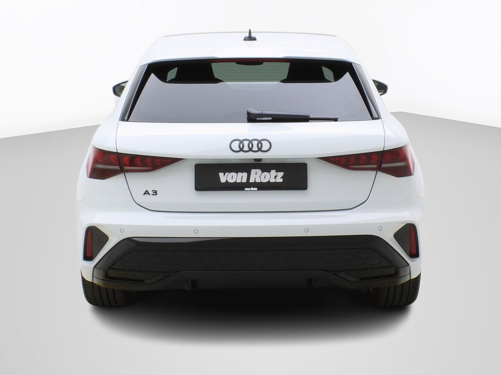 AUDI A3 Sportback 40 TFSI e S line S-Tronic **Audi Werksgara, Plug-in-Hybrid Petrol/Electric, Second hand / Used, Automatic - 4