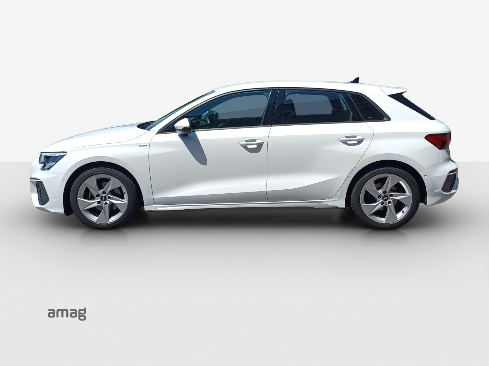 AUDI A3 Sportback 35 TFSI S line Attraction, Benzin, Occasion / Gebraucht, Automatik - 2