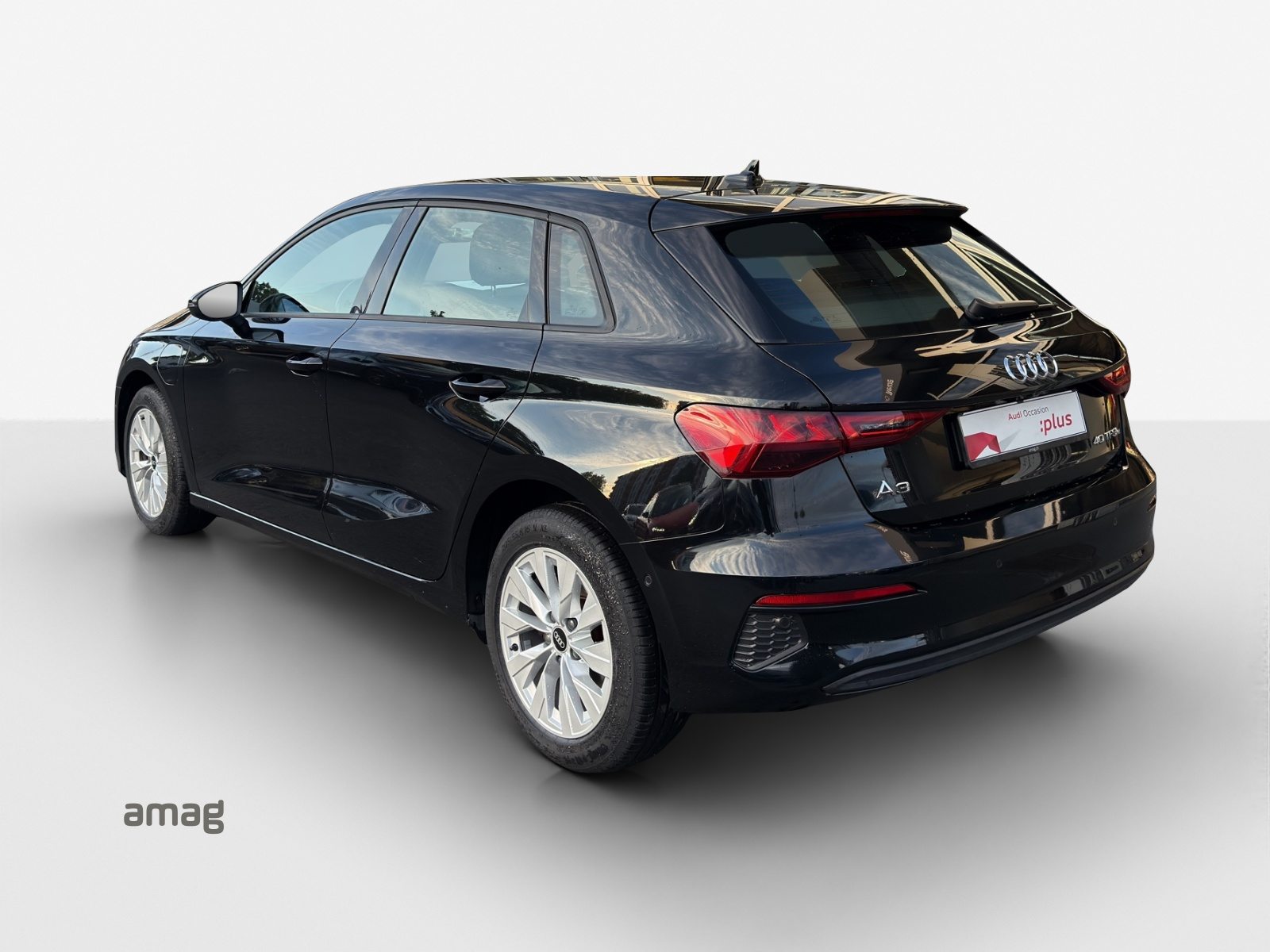 AUDI A3 Sportback 40 TFSI e, Hybride Intégral Essence/Électricité, Occasion / Utilisé, Automatique - 3