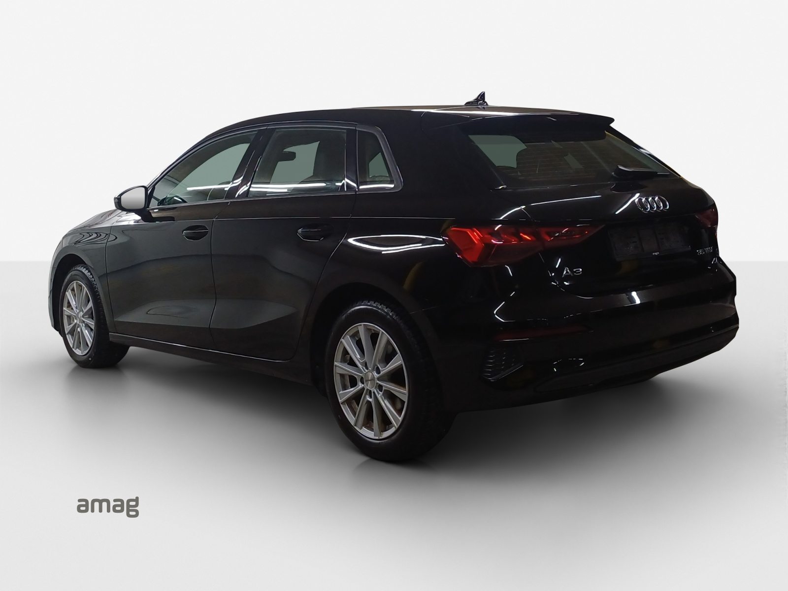 AUDI A3 Sportback 35 TFSI Attraction, Essence, Occasion / Utilisé, Automatique - 3