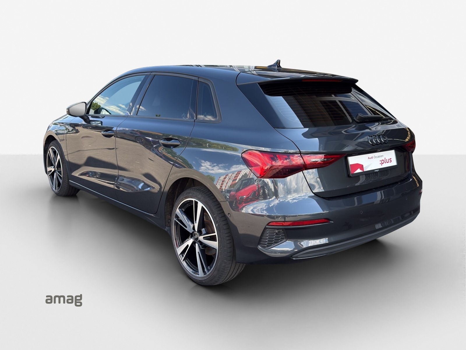 AUDI A3 Sportback 40 TFSI e, Full-Hybrid Petrol/Electric, Second hand / Used, Automatic - 3