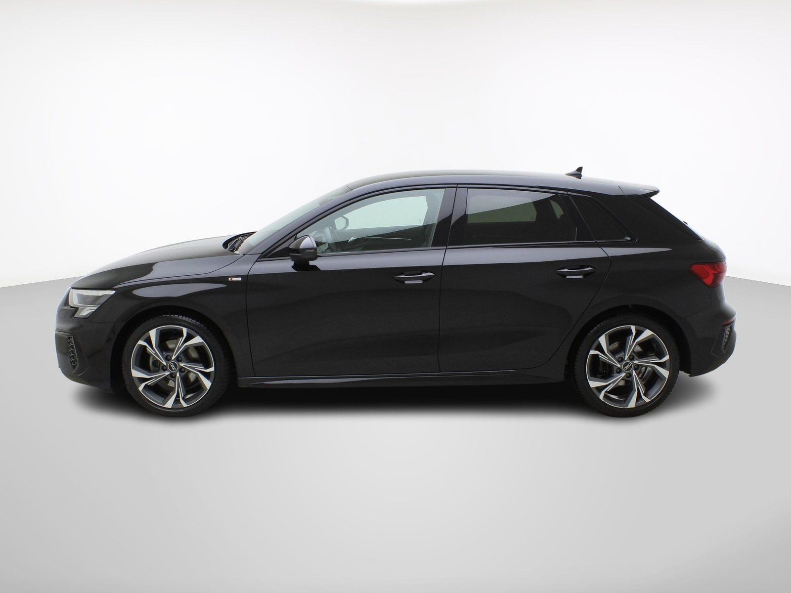 AUDI A3 Sportback 35 TFSI S Line S-Tronic, Hybride Léger Essence/Électricité, Occasion / Utilisé, Automatique - 3