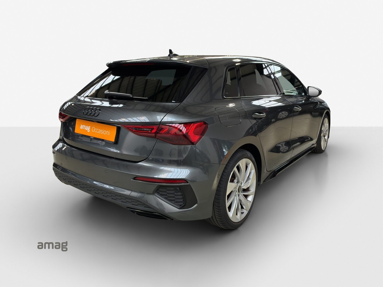 AUDI A3 Sportback 35 TFSI S line Attraction, Petrol, Second hand / Used, Automatic - 5
