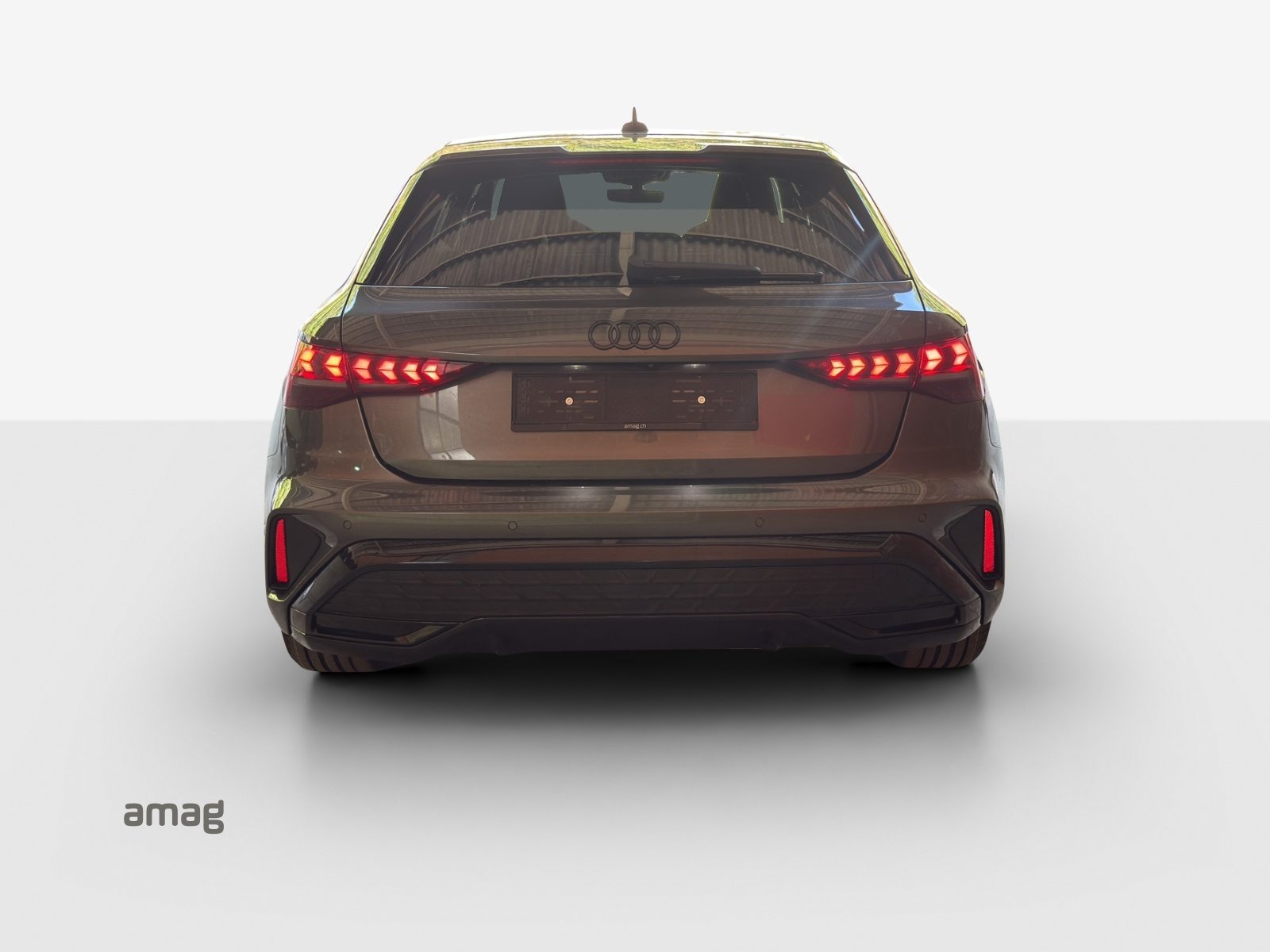 AUDI A3 Sportback TFSI e 200 kW S line, Voll-Hybrid Benzin/Elektro, Occasion / Gebraucht, Automatik - 4