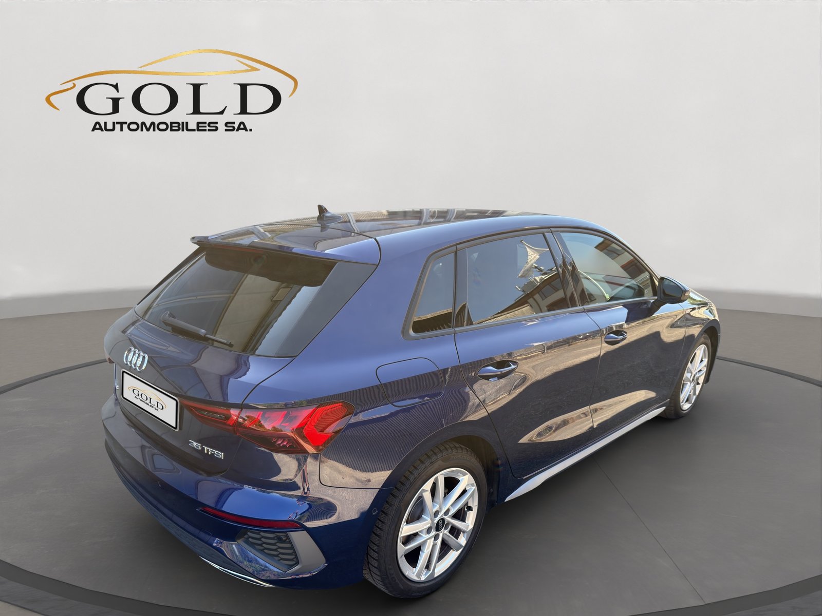 AUDI A3 Sportback 35 TFSI S line Attraction S-tronic, Mild-Hybrid Benzin/Elektro, Occasion / Gebraucht, Automatik - 2